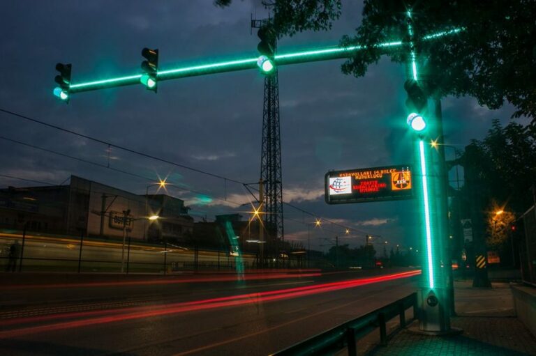 feux circulation poteaux lumieres ekaldes turquie 1